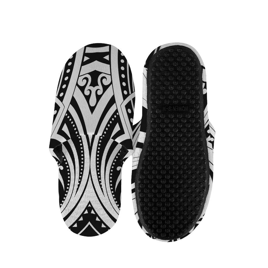 Maori Tribal Tattoo Pattern Print Slippers