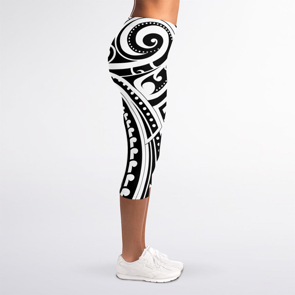 Maori Tribal Tattoo Pattern Print Women's Capri Leggings