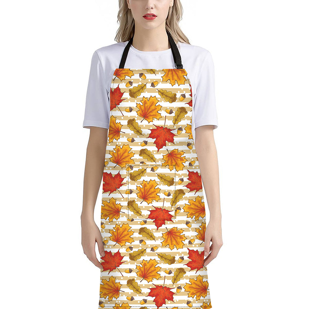 Maple And Oak Pattern Print Bib Apron With Pocket