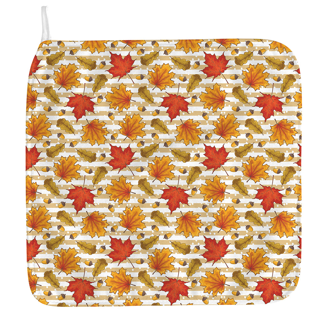 Maple And Oak Pattern Print Hand Towel