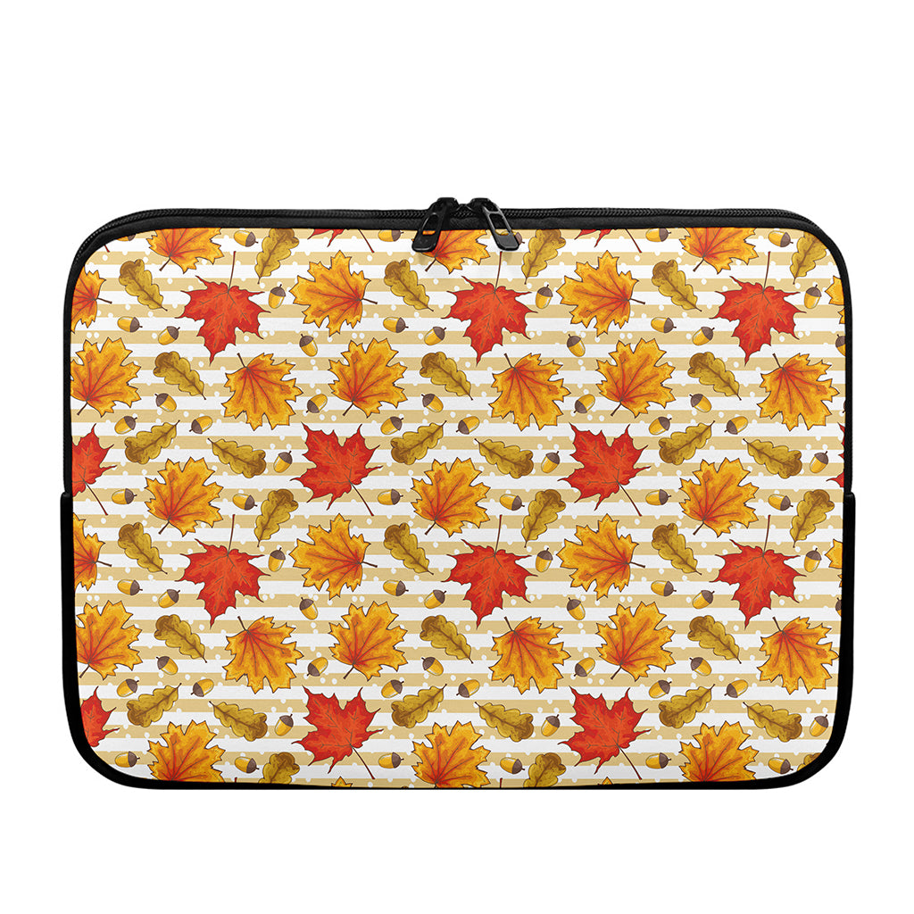Maple And Oak Pattern Print Laptop Sleeve