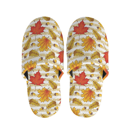 Maple And Oak Pattern Print Slippers