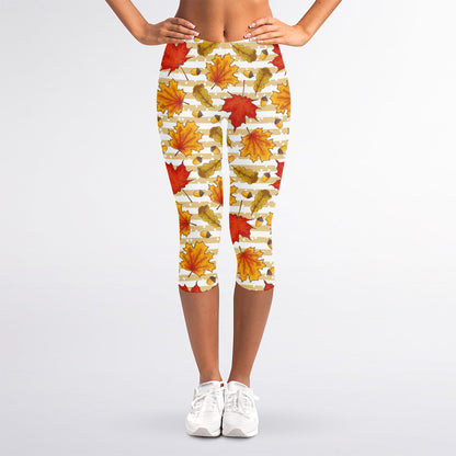 Maple And Oak Pattern Print Women's Capri Leggings
