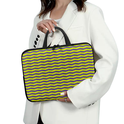 Mardi Gras Fat Tuesday Zigzag Print Laptop Sleeve With Handle