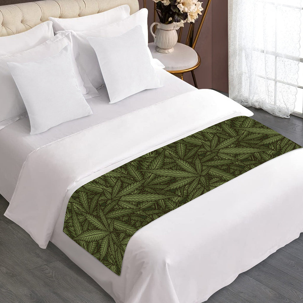 Marijuana Leaf Pattern Print Bed Runner