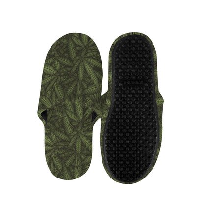 Marijuana Leaf Pattern Print Slippers