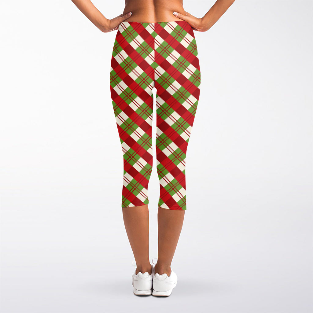 Merry Christmas Plaid Pattern Print Women's Capri Leggings