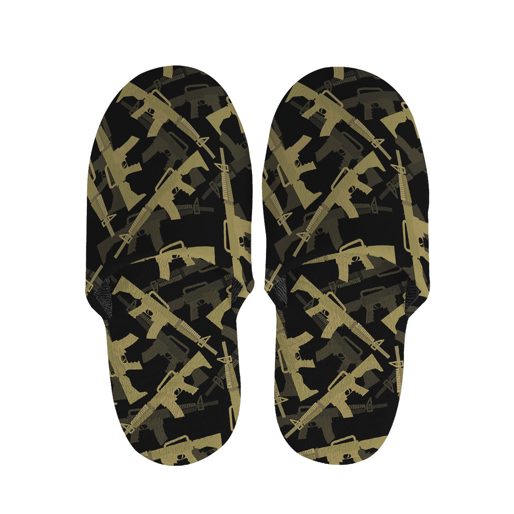 Military Guns Pattern Print Slippers