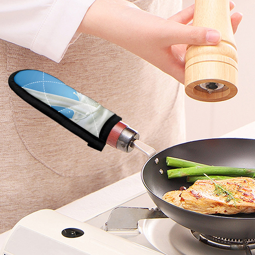 Milk Splash Print Skillet Handle Cover