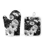 Monochrome Daisy Flower Print Oven Mitt And Pot Holder Set