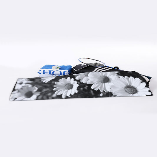 Monochrome Daisy Flower Print Sports Towel
