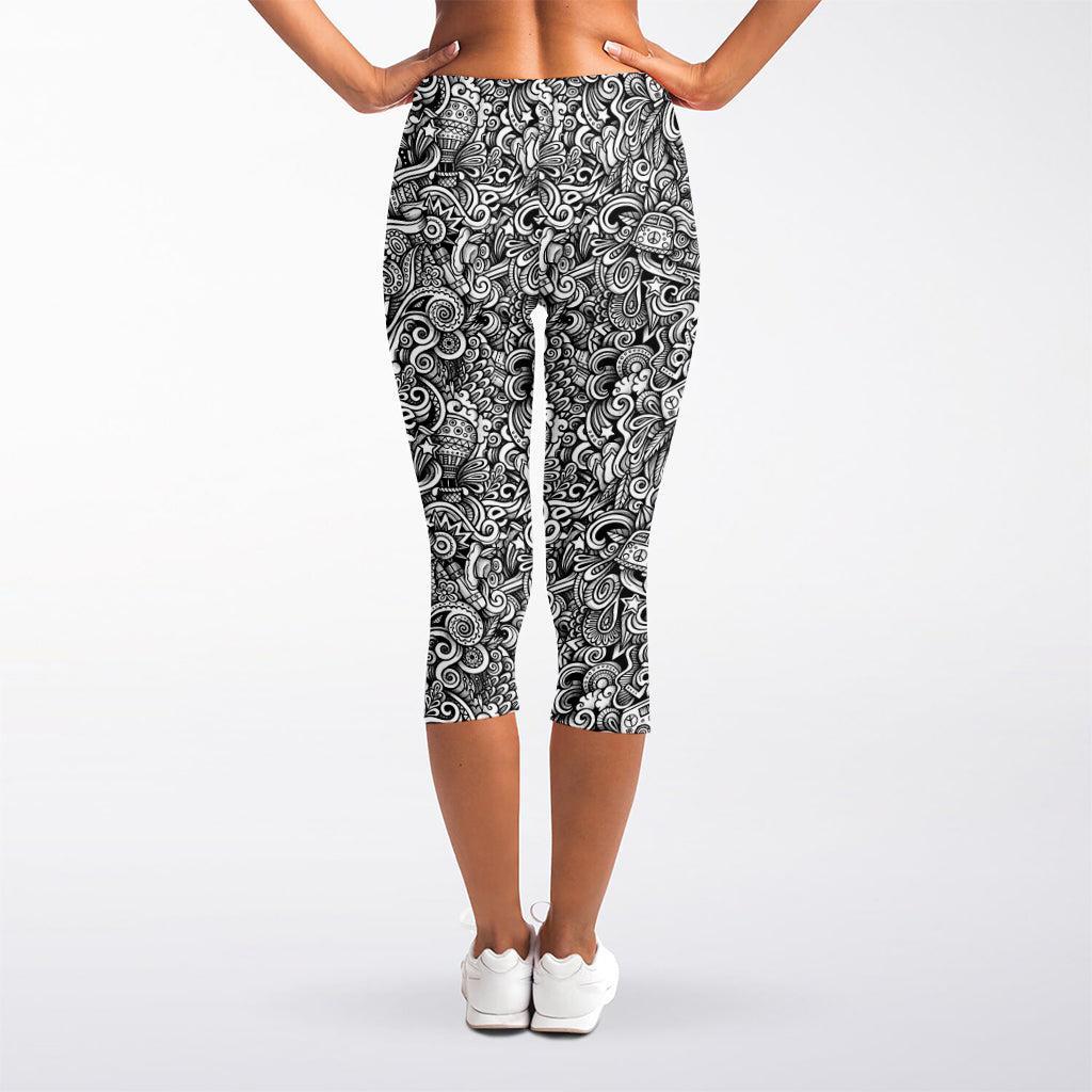 Monochrome Graffiti Hippie Pattern Print Women's Capri Leggings