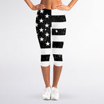 Monochrome Grunge American Flag Print Women's Capri Leggings