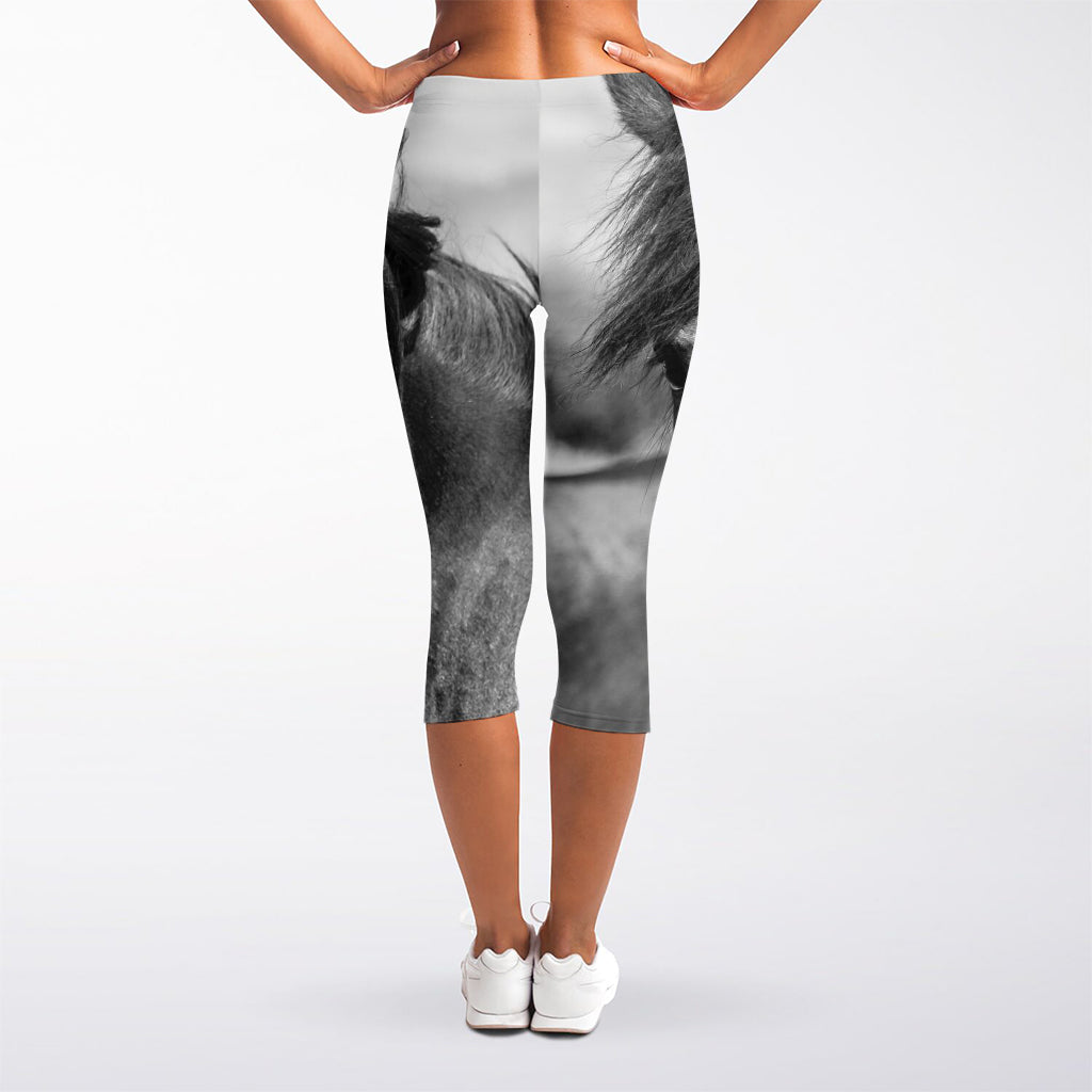 Monochrome Horse Print Women's Capri Leggings