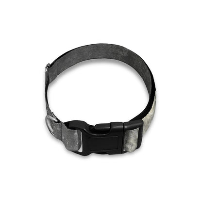 Monochrome Howling Wolf Print Dog Collar