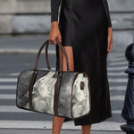 Monochrome Howling Wolf Print Duffle Bag