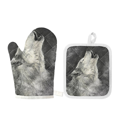 Monochrome Howling Wolf Print Oven Mitt And Pot Holder Set