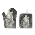 Monochrome Howling Wolf Print Oven Mitt And Pot Holder Set