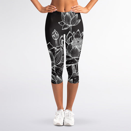 Monochrome Lotus Print Women's Capri Leggings
