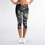 Monochrome Lotus Print Women's Capri Leggings