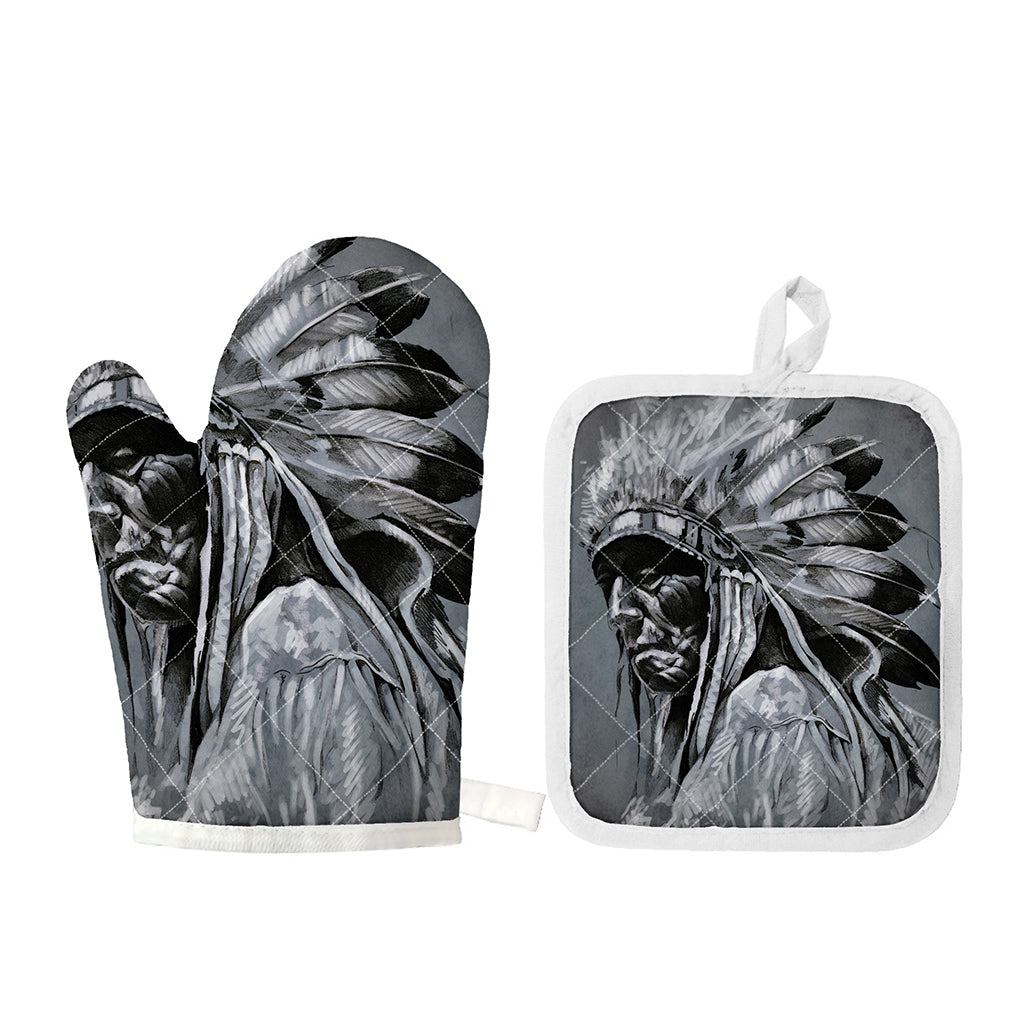 Monochrome Native Indian Portrait Print Oven Mitt And Pot Holder Set