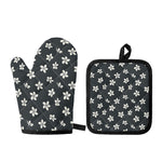 Monochrome Plumeria Pattern Print Oven Mitt And Pot Holder Set