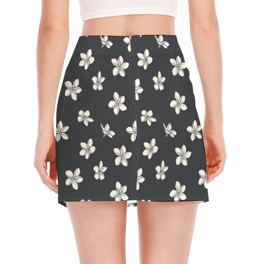 Monochrome Plumeria Pattern Print Side Slit Mini Skirt