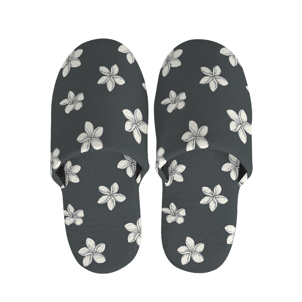 Monochrome Plumeria Pattern Print Slippers