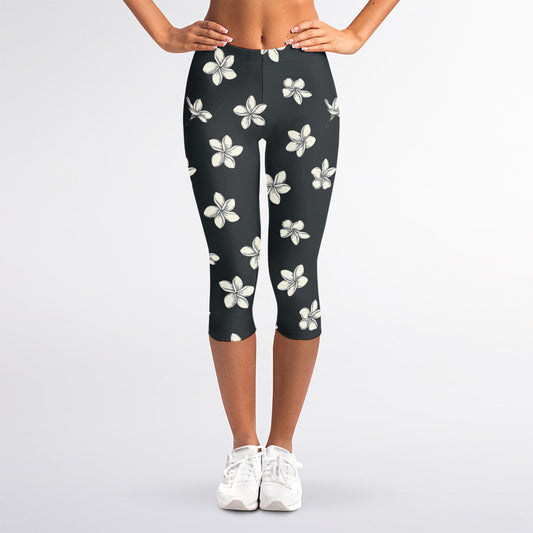 Monochrome Plumeria Pattern Print Women's Capri Leggings