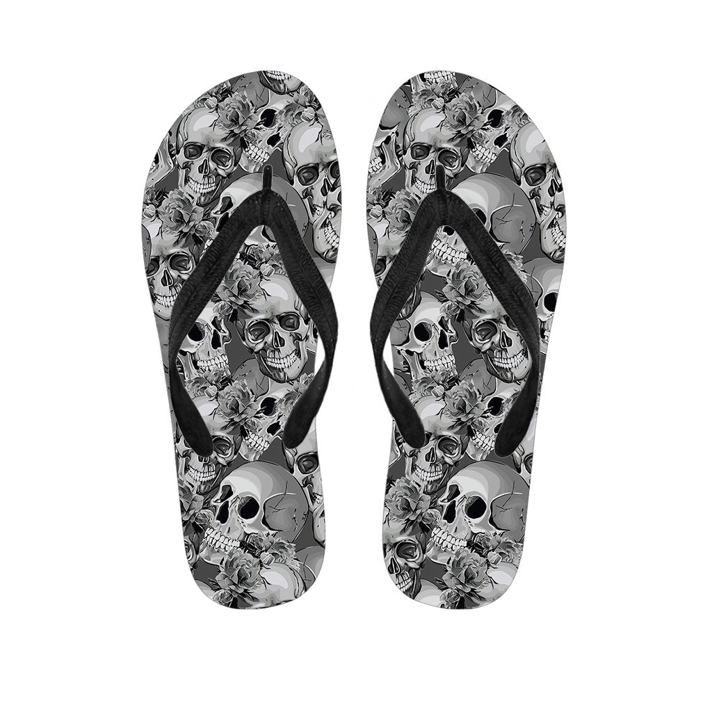 Monochrome Skull Flowers Pattern Print Flip Flops