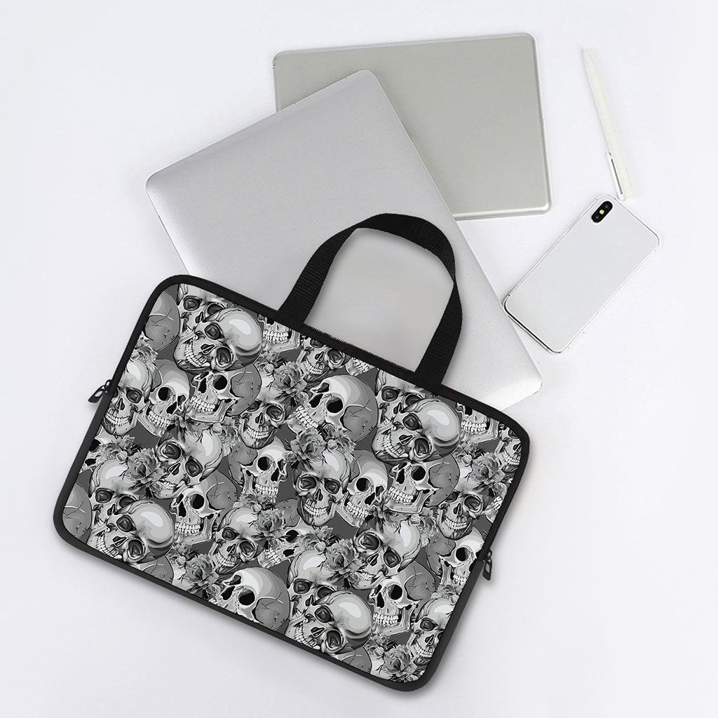 Monochrome Skull Flowers Pattern Print Laptop Sleeve With Handle