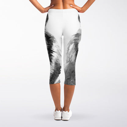 Monochrome Watercolor White Tiger Print Women's Capri Leggings