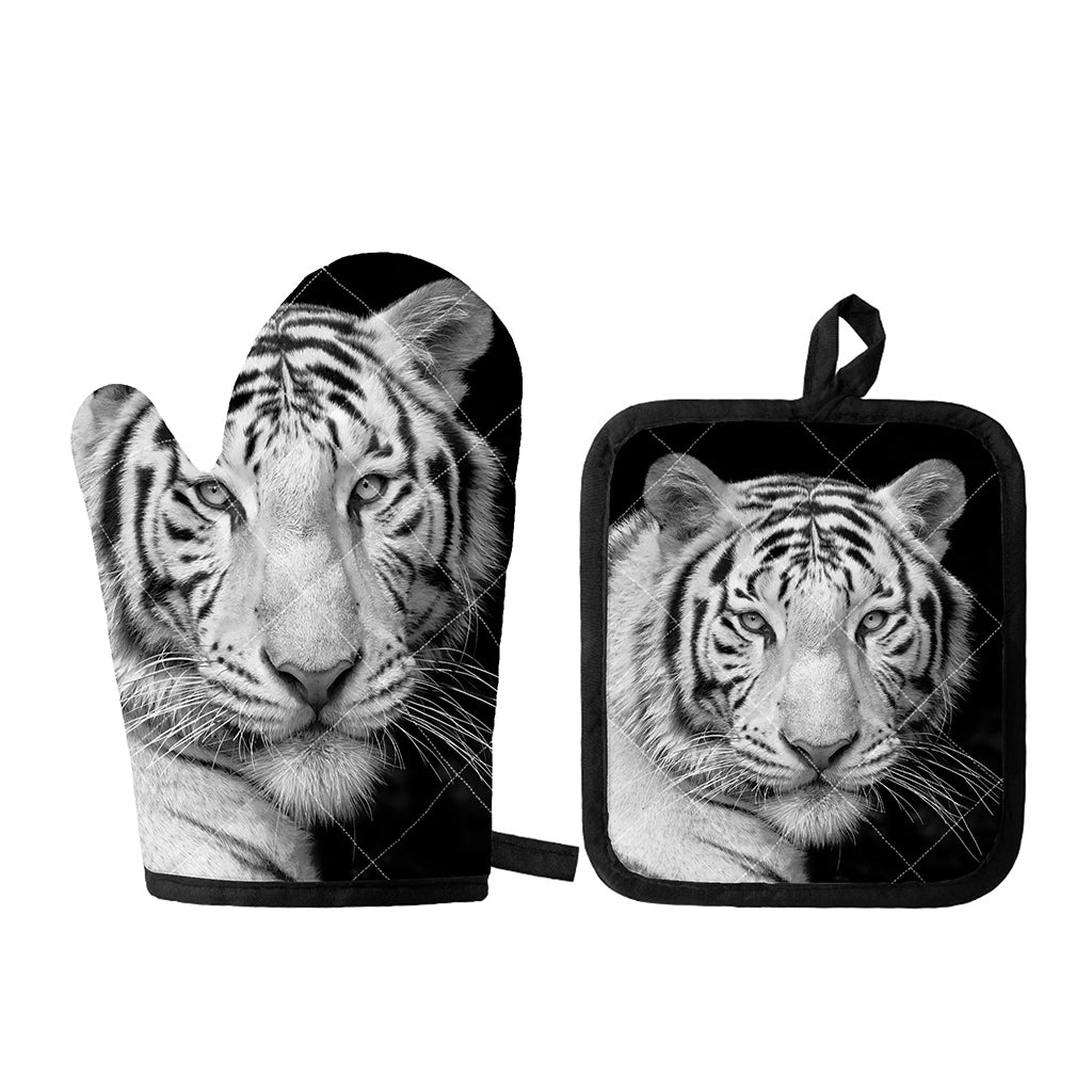 Monochrome White Bengal Tiger Print Oven Mitt And Pot Holder Set