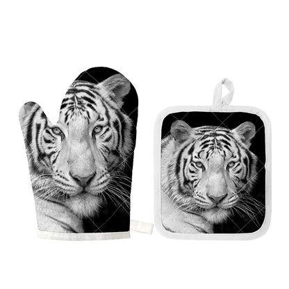 Monochrome White Bengal Tiger Print Oven Mitt And Pot Holder Set
