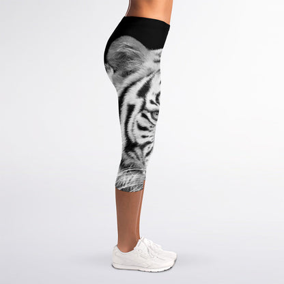 Monochrome White Bengal Tiger Print Women's Capri Leggings