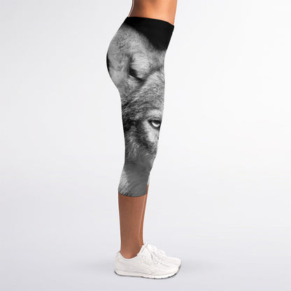 Monochrome Wolf Print Women's Capri Leggings