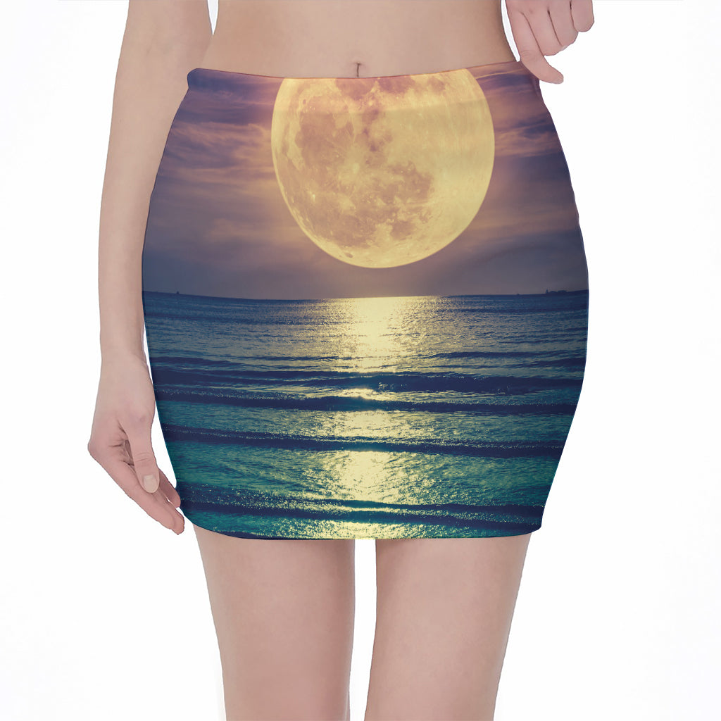 Moon Beach Print Pencil Mini Skirt