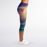 Moon Beach Print Women's Capri Leggings