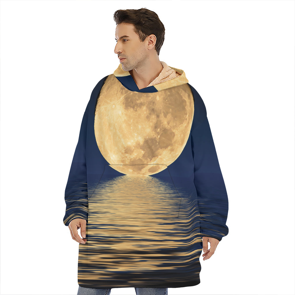 Moonlight On The Sea Print Hoodie Blanket