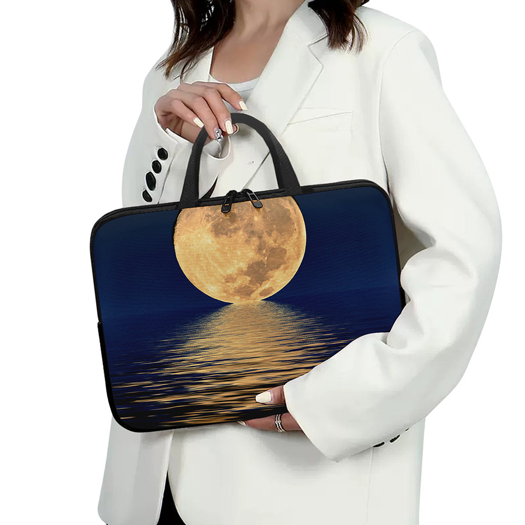 Moonlight On The Sea Print Laptop Sleeve With Handle
