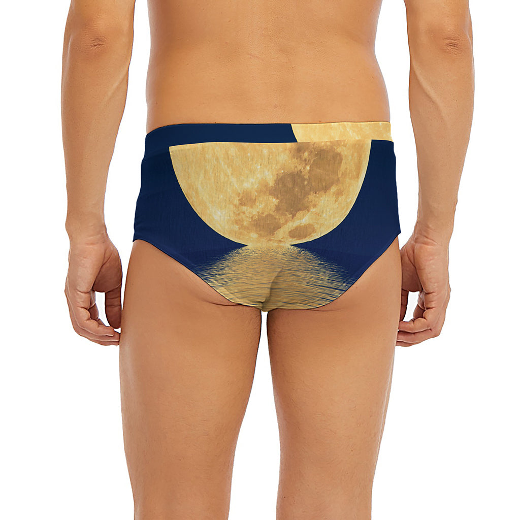 Moonlight On The Sea Print Men's Briefs