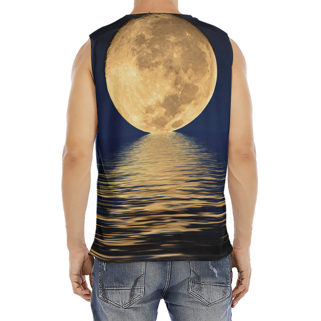 Moonlight On The Sea Print Men's Fitness Tank Top