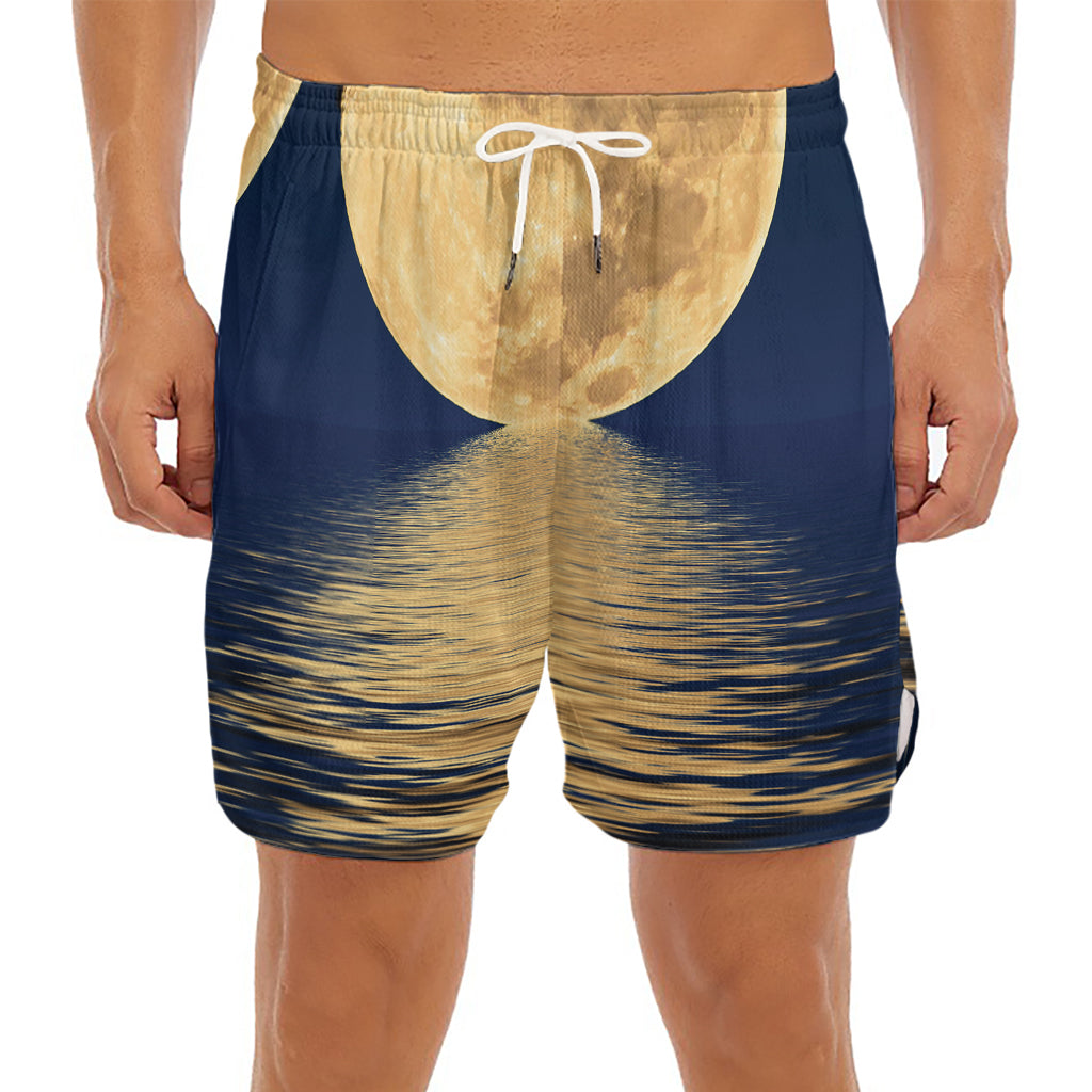 Moonlight On The Sea Print Men's Split Running Shorts