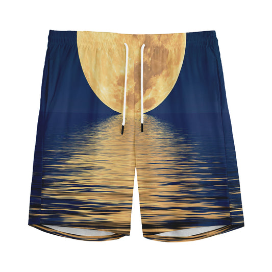 Moonlight On The Sea Print Men's Sports Shorts