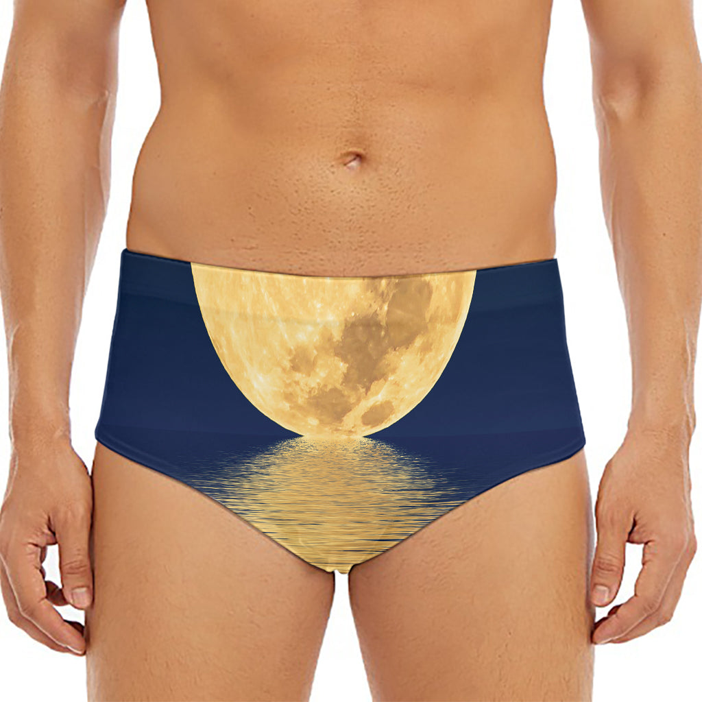 Moonlight On The Sea Print Men's Triangle Swim Briefs