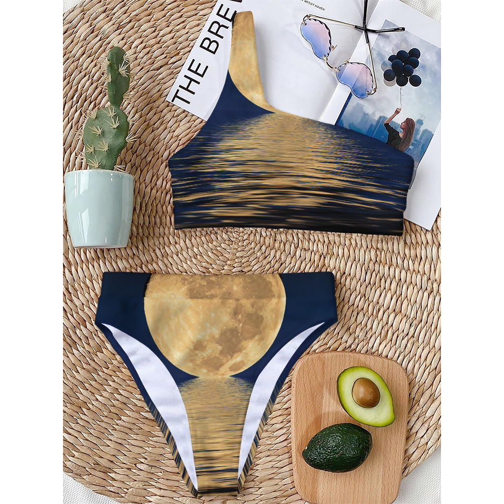 Moonlight On The Sea Print One Shoulder Bikini Top