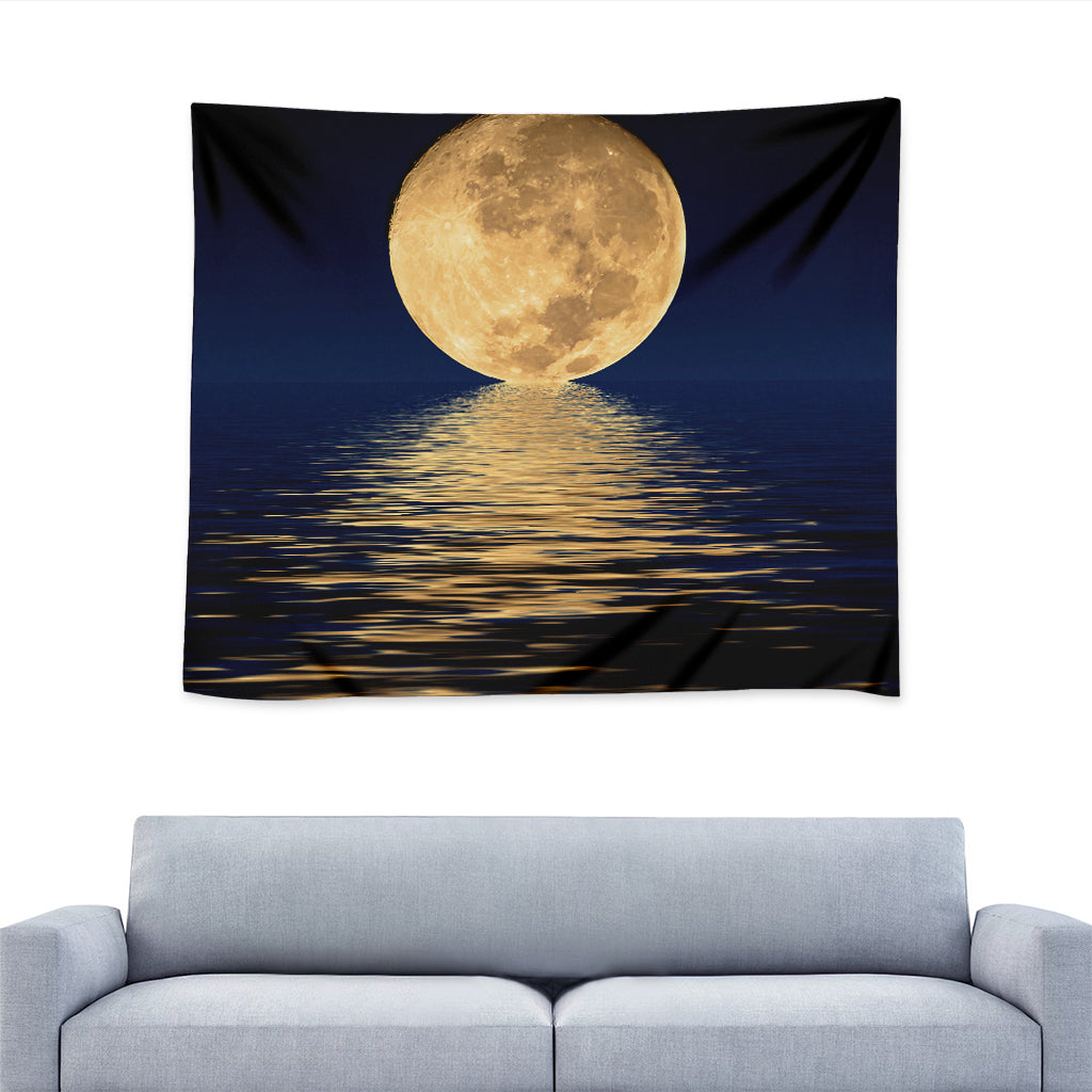 Moonlight On The Sea Print Tapestry