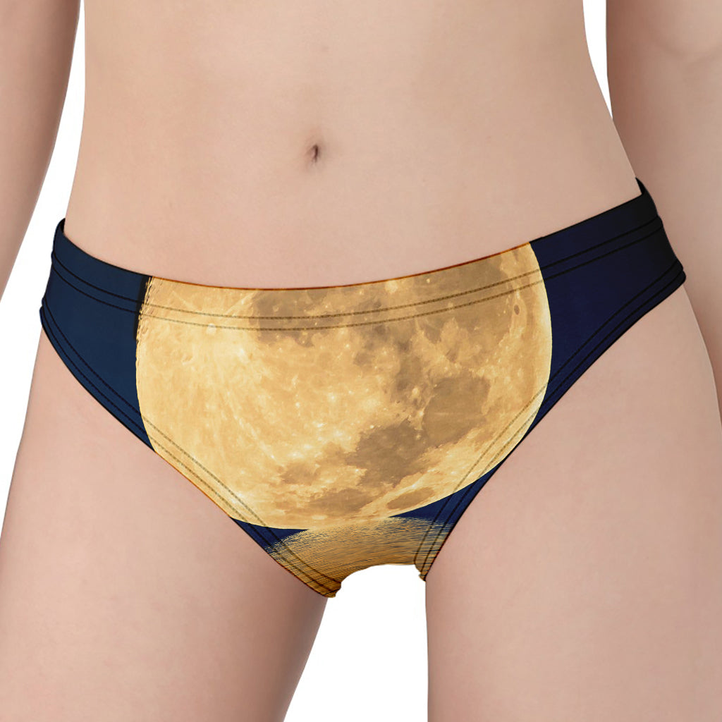 Moonlight On The Sea Print Women's Panties