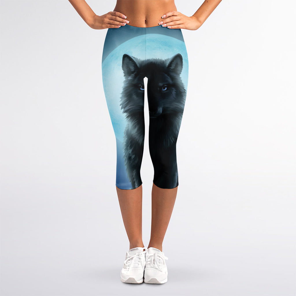 Moonlight Wolf Print Women's Capri Leggings