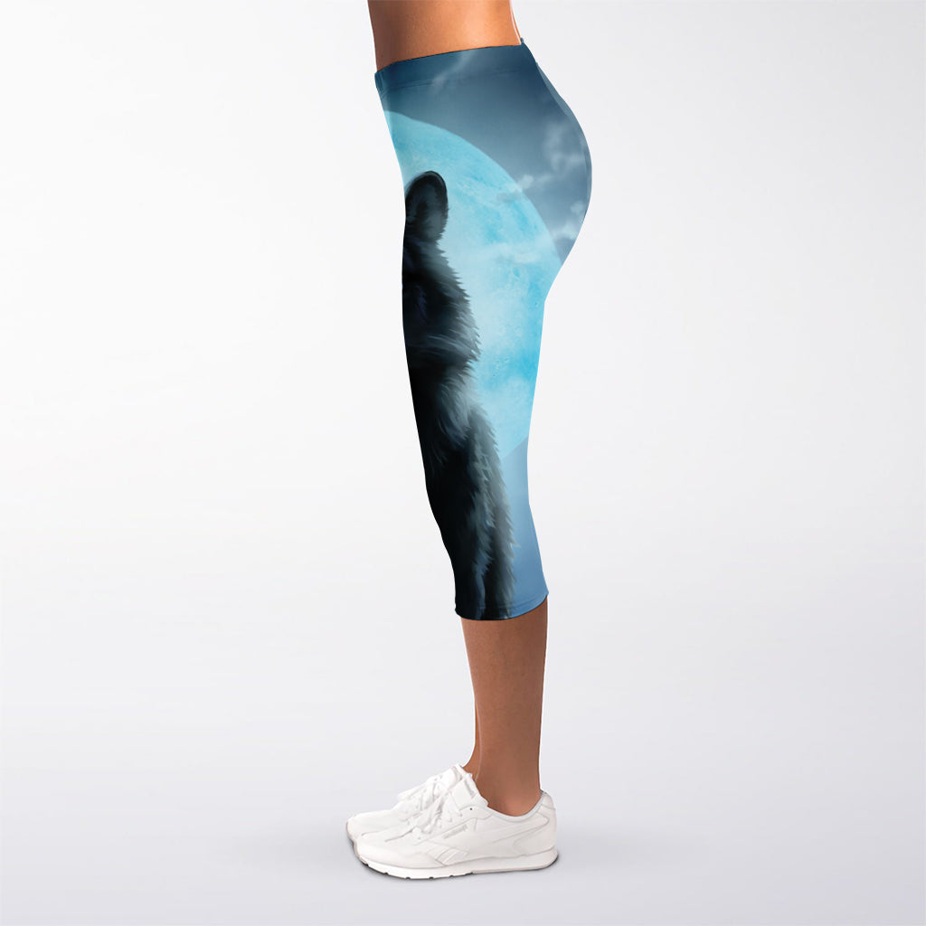 Moonlight Wolf Print Women's Capri Leggings